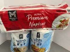 3PC SERVEWARE LOT - PLATES & NAPKINS