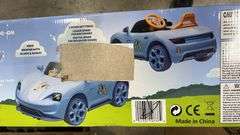 KIDS BLUEY 12V CONVERTIBLE RIDE ON IN BOX