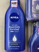 (5) BOTTLES OF NIVEA LOTION