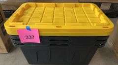 (4) PLASTIC STORAGE TOTES W/ (2) LIDS - BLACK & YELLOW