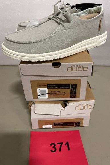 womens hey dude shoes size 11