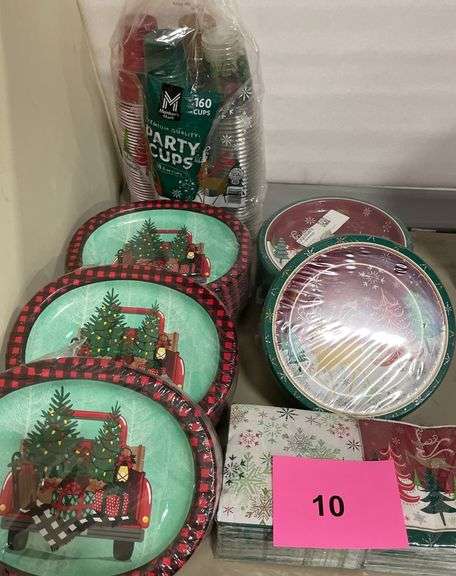 7PC DISPOSABLE SERVEWARE LOT - PLATES, NAPKINS & CUPS