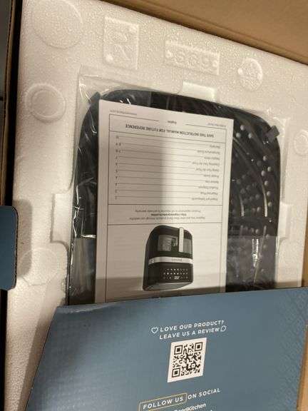 WESTBEND LARGE 7QT AIR FRYER IN BOX