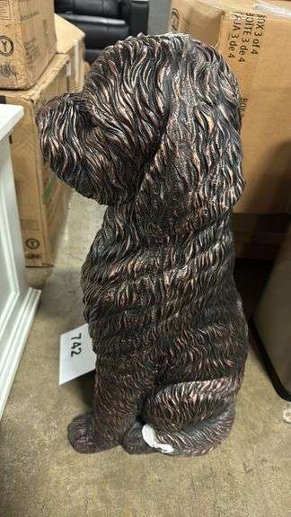 SITTING DOODLE DOG STATUE