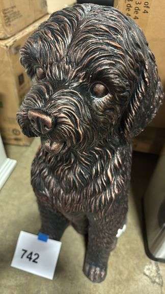 SITTING DOODLE DOG STATUE