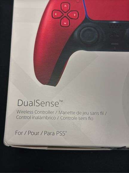 PLAYSTATION DUALSENSE WIRELESS CONTROLLER IN BOX - Earl's Auction Company