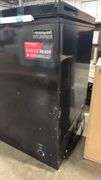 FRIGIDAIRE 7.0CU FT CHEST FREEZER - BLACK