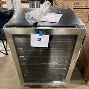 FRIGIDAIRE BUILT IN WINE & BEVERAGE COOLER