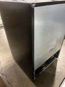 FRIGIDAIRE BUILT IN WINE & BEVERAGE COOLER