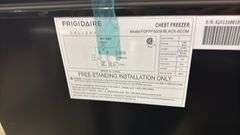 FRIGIDAIRE 5.0CU FT CHEST FREEZER - BLACK