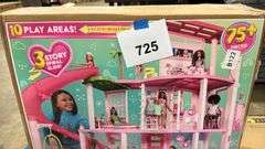 BARBIE DREAMHOUSE IN BOX