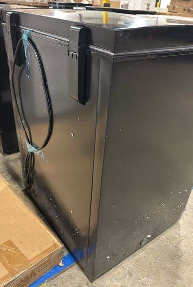 FRIGIDAIRE 5.0CU FT CHEST FREEZER - BLACK