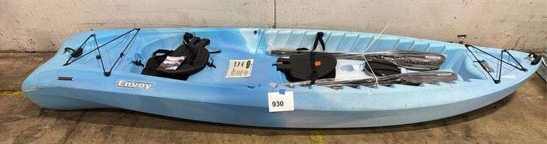 LIFETIME ENVOY TANDEM KAYAK W/ PADDLES - BLUE