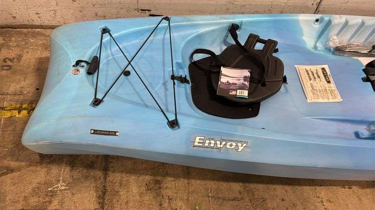 LIFETIME ENVOY TANDEM KAYAK W/ PADDLES - BLUE
