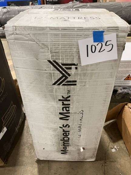 12" QUEEN SIZE MATTRESS IN BOX