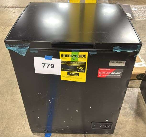 FRIGIDAIRE 5.0CU FT CHEST FREEZER - BLACK