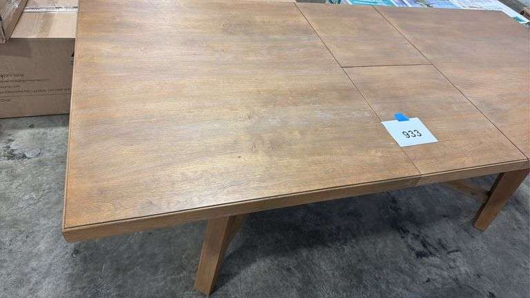WOOD DINING TABLE W/ LEAF