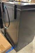 FRIGIDAIRE 5.0CU FT CHEST FREEZER - BLACK
