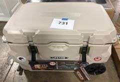 NEW LIFETIME 65QT WHEELED COOLER