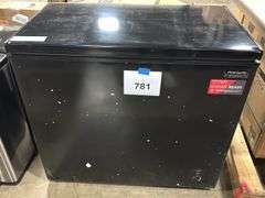 FRIGIDAIRE 7.0CU FT CHEST FREEZER - BLACK