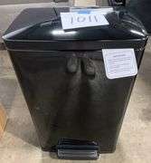 TRAMONTINA STEP ON TRASH CAN - BLACK