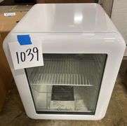 COOLULI 1.7CU FT. GLASS DOOR BEVERAGE COOLER - WHITE