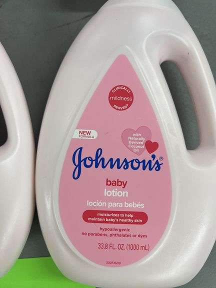 (4) JUGS OF JOHNSONS BABY LOTION