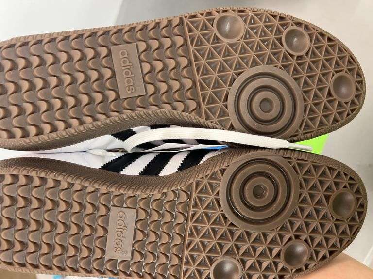 MENS ADIDAS SAMBA OG SHOES - SIZE 8.5