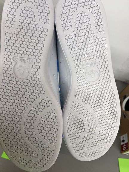 MENS ADIDAS STAN SMITH SHOES - SIZE 10.5