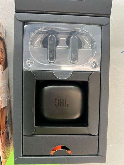 JBL LIVE FLEX BLUETOOTH EARBUDS IN BOX