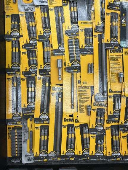 MISC LOT OF DEWALT BIT TIPS