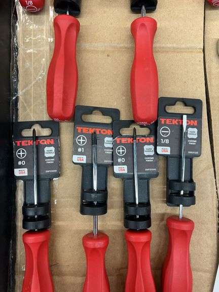 MISC LOT OF TEKTON WRENCHES/ SCREWDRIVERS