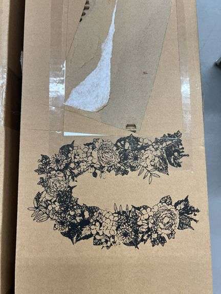 (2) 6FT HYDRANGEA GARLANDS IN BOXES