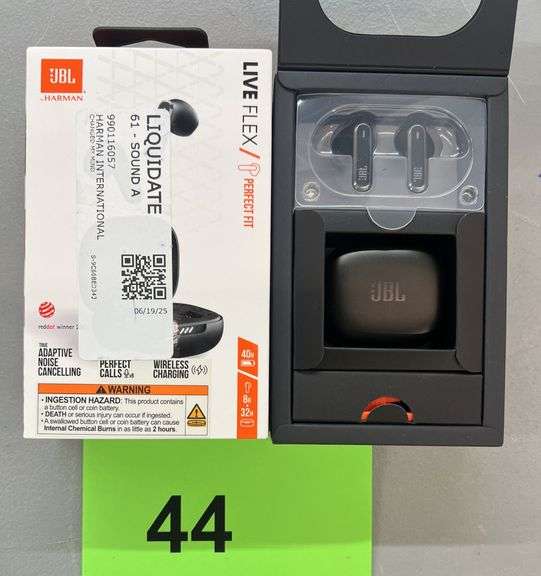 JBL LIVE FLEX BLUETOOTH EARBUDS IN BOX