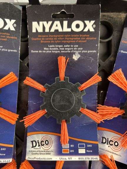 (20) NYALOX NYLON BRISTLE BRUSHES