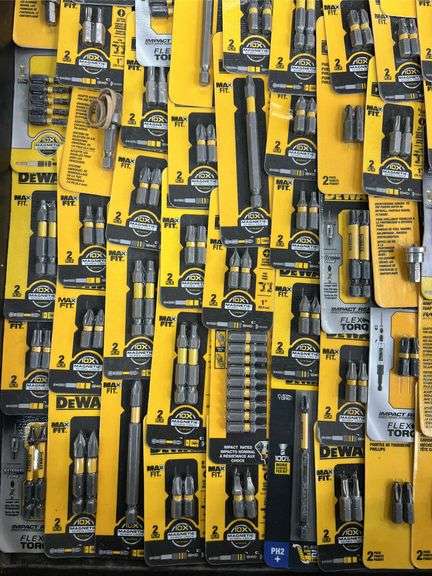 MISC LOT OF DEWALT BIT TIPS