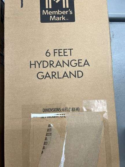 (2) 6FT HYDRANGEA GARLANDS IN BOXES