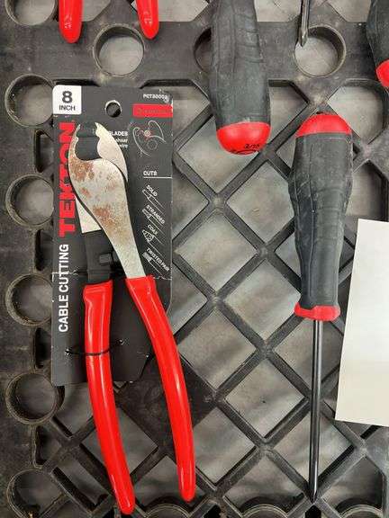 MISC LOT OF TEKTON TOOLS