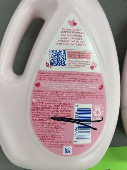 (4) JUGS OF JOHNSONS BABY LOTION