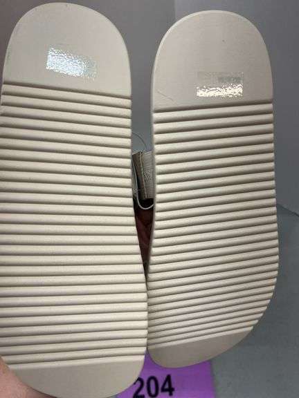 WOMENS DOLCE VITA FOOTBED SANDALS - SIZE 8