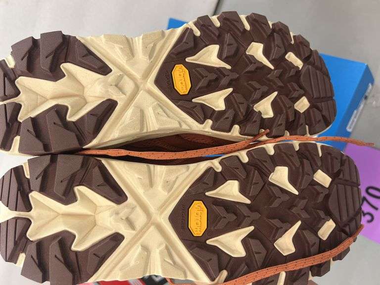MENS HOKA ANACAPA BREEZE LOW SHOES - SIZE 9.5