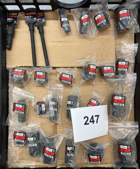 MISC LOT OF TEKTON SOCKETS