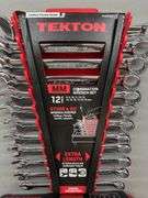 2PC TEKTON LOT - WRENCHES & SOCKETS