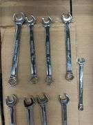 MISC LOT OF TEKTON WRENCHES/ SCREWDRIVERS