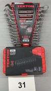 2PC TEKTON LOT - WRENCHES & SOCKETS