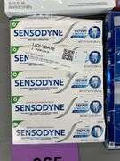 (4) PACKS OF TOOTHPASTE - COLGATE & SENSODYNE