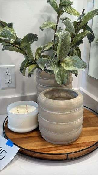 MISC HOME DECOR LOT - SEE PHOTOS