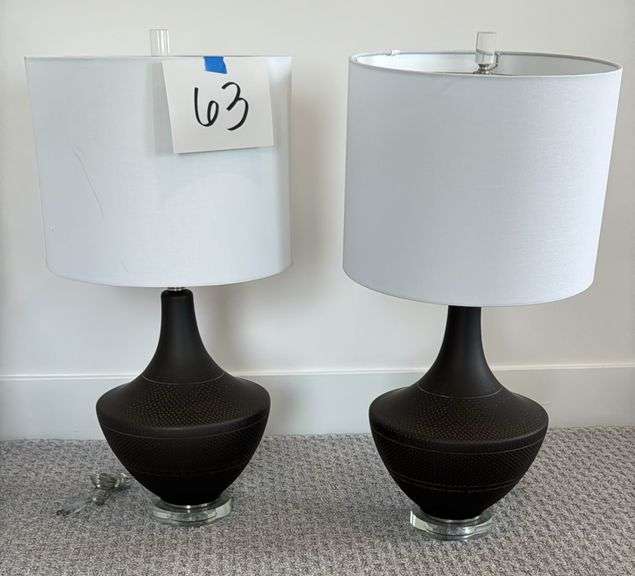 (2) METAL TABLE LAMPS W/ SHADES