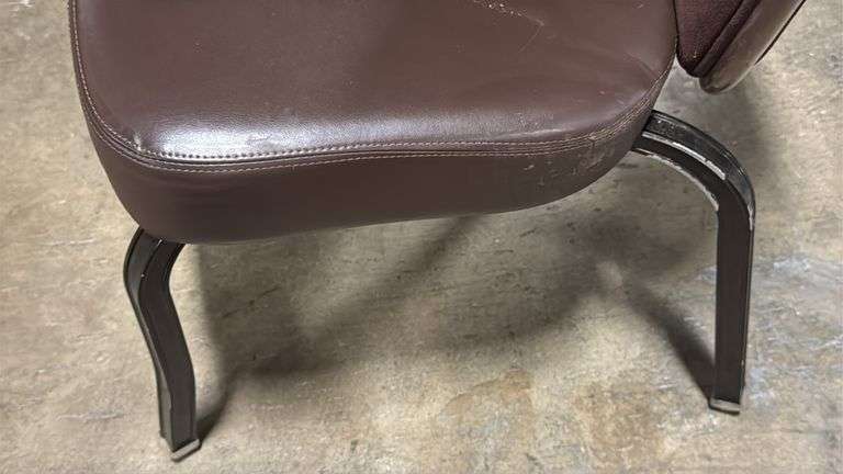 (4) STACKING BANQUET CHAIRS