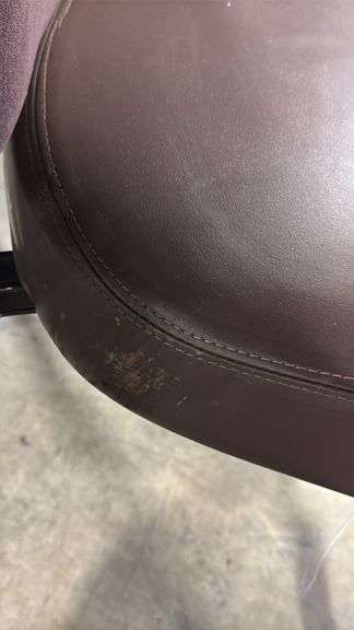 (4) STACKING BANQUET CHAIRS